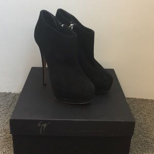 Giuseppe Zanotti Black Suede Booties